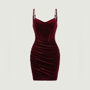 Velvet wine color dress. It has a 5 hour use.
